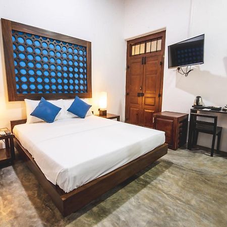 Thambu Illam Hotell Jaffna Exteriör bild
