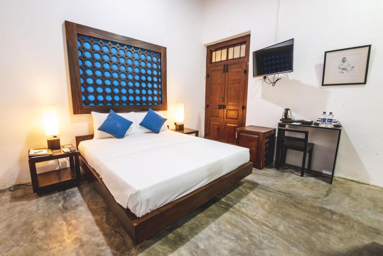 Thambu Illam Hotell Jaffna Exteriör bild