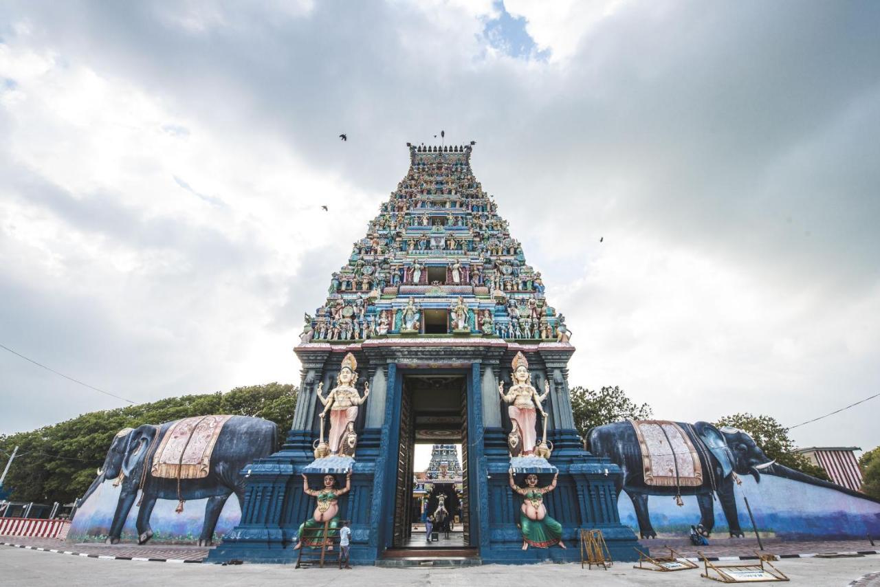 Thambu Illam Hotell Jaffna Exteriör bild