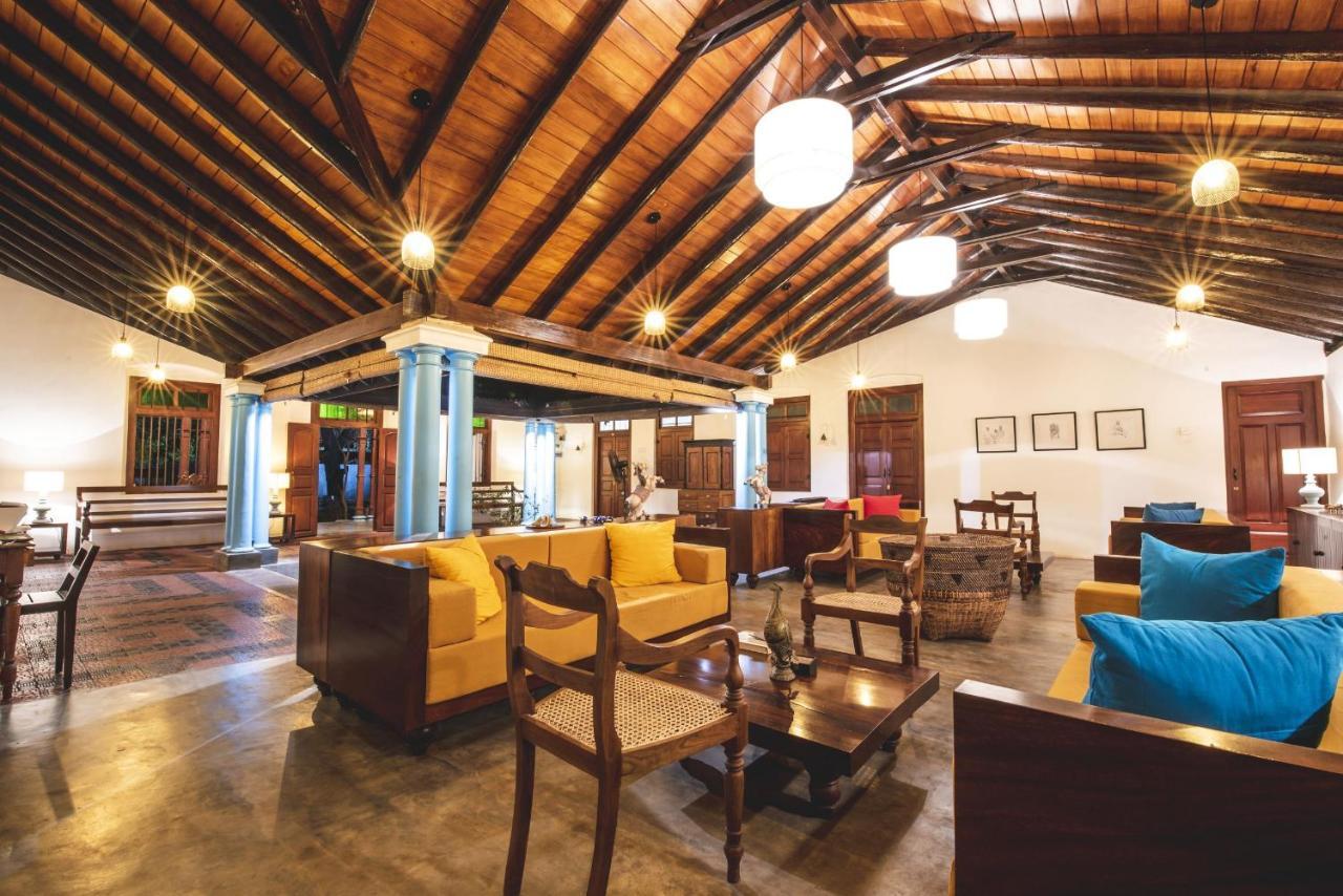 Thambu Illam Hotell Jaffna Exteriör bild